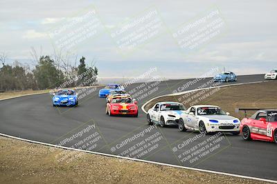 media/Jan-26-2025-CalClub SCCA (Sun) [[cfcea7df88]]/Group 1/Race/